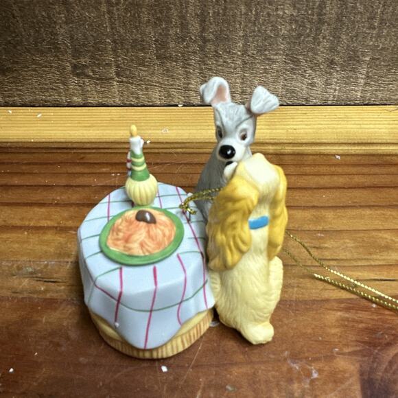 Lady and The Tramp Porcelain Christmas Ornament Early Moments In Box - Picture 2 of 5
